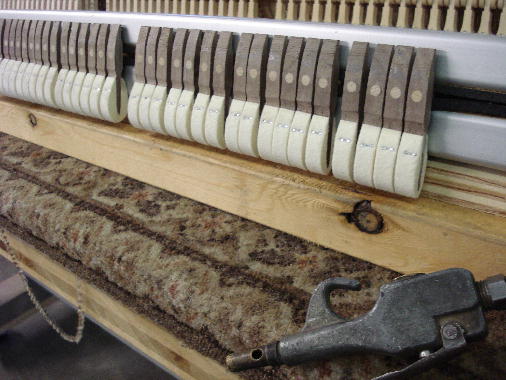 22 Clean hammers & tails 22 Clean hammers & tails